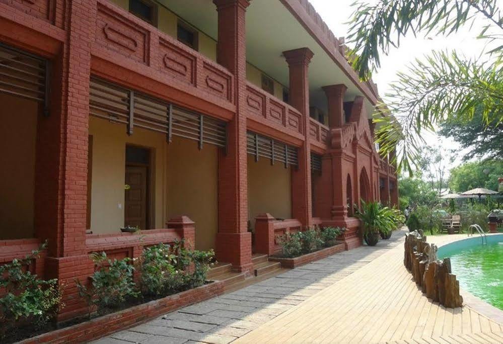 Sky Palace Hotel Bagan Exterior foto