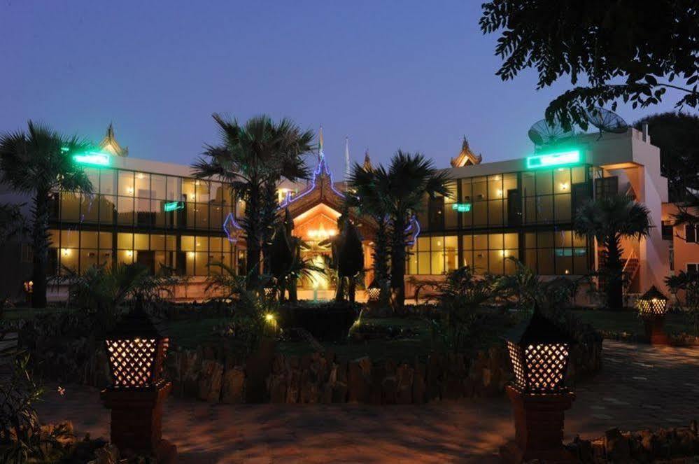 Sky Palace Hotel Bagan Exterior foto