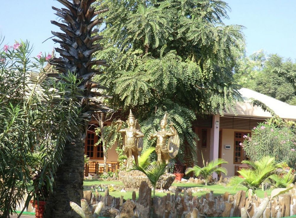 Sky Palace Hotel Bagan Exterior foto